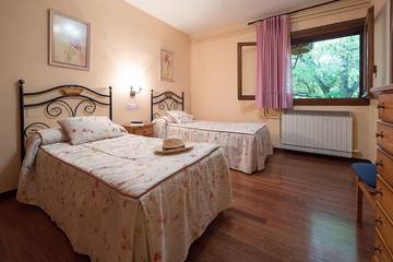 Casa Rural para 8 Personas en Graus, Pirineo Aragonés, Foto 4