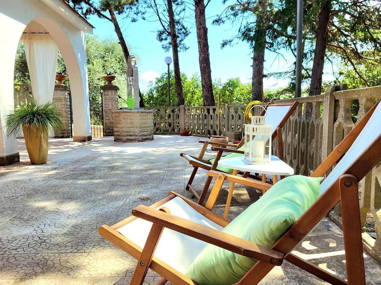 Villa Isabella Guest House – mit Garten, Parkplatz und Wlan in Ostuni, Salento
