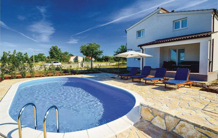 Modernes Apartment mit 2 Schlafzimmern und Pool in der Nähe des Flusses Krka und des Visovačko-Sees in Dalmatinisches Zagora