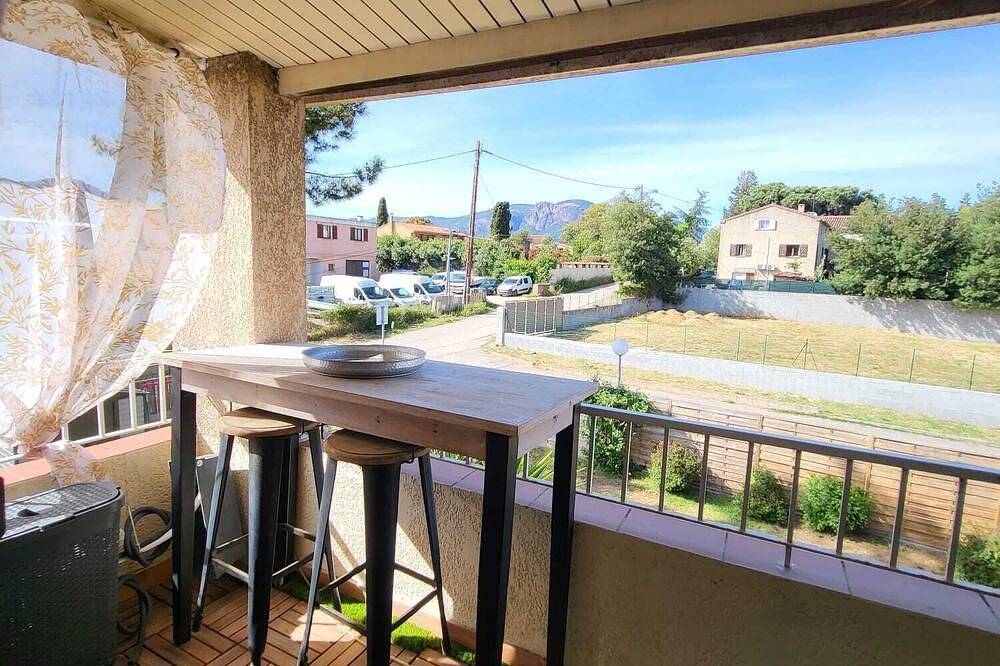 Appartement entier, Comme A La Maison in Sarrola-Carcopino, Région d'Ajaccio