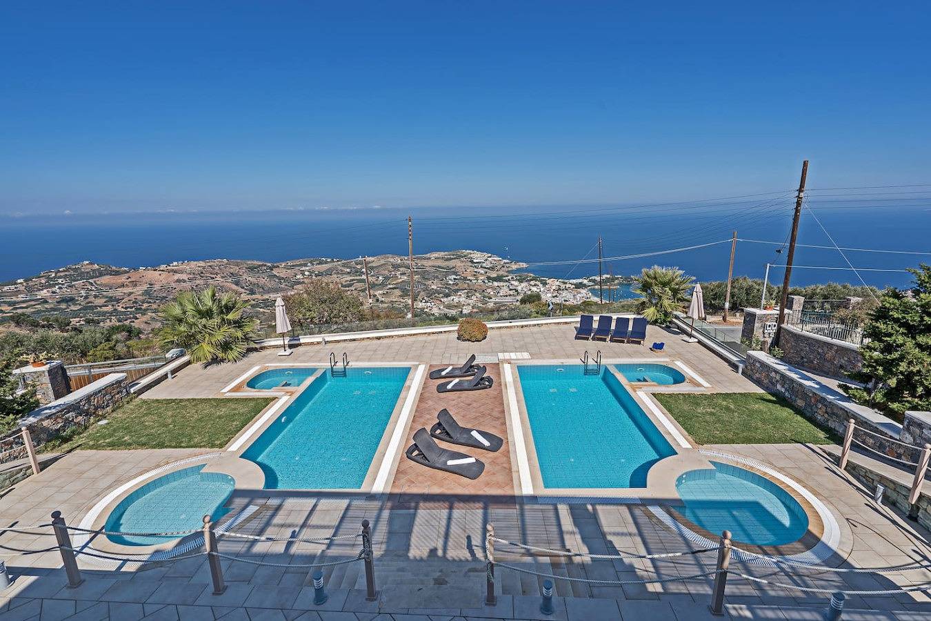 Ferienhaus für 23 Personen mit Balkon/Terrasse in Agia Pelagia, Achlada