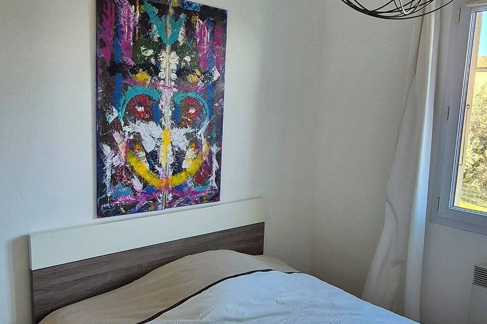 Villa 2 bedrooms 2 bathrooms, swimming pool, Spa Jacuzzi between Avignon and l'isle sur la Sorgue  in Châteauneuf-de-Gadagne, Vaucluse