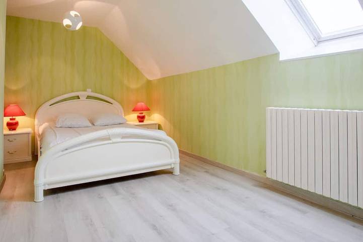 Location de vacances pour 10 personnes, avec jardin et terrasse à Saint-Lô-d'Ourville - 4