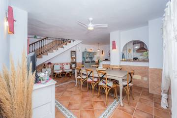 Holiday Rental for 8 People in La Herradura, Almuñecar, Photo 2