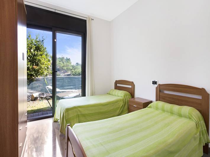 Casa rural para 8 personas, con jardín además de piscina y terraza, Familias con niños en la Costa Brava - 3