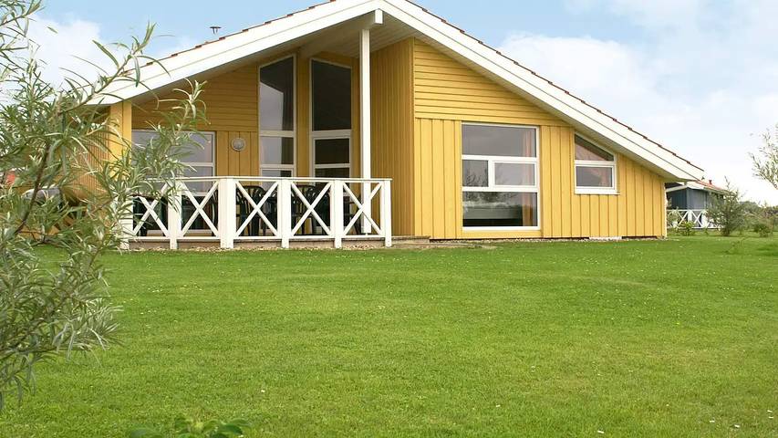 Ferienhaus mit Meerblick für 13 Personen, mit Sauna und Whirlpool sowie Garten