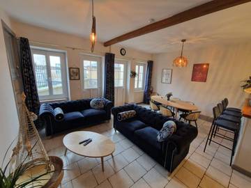 Location de vacances pour 6 personnes, avec terrasse, animaux acceptés à Sancerre