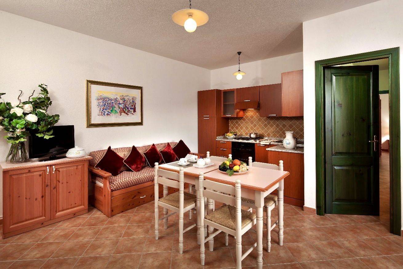 Ganze Wohnung, Ginestre Oleandri two-room apartment 3 in Sos Alinos, Orosei