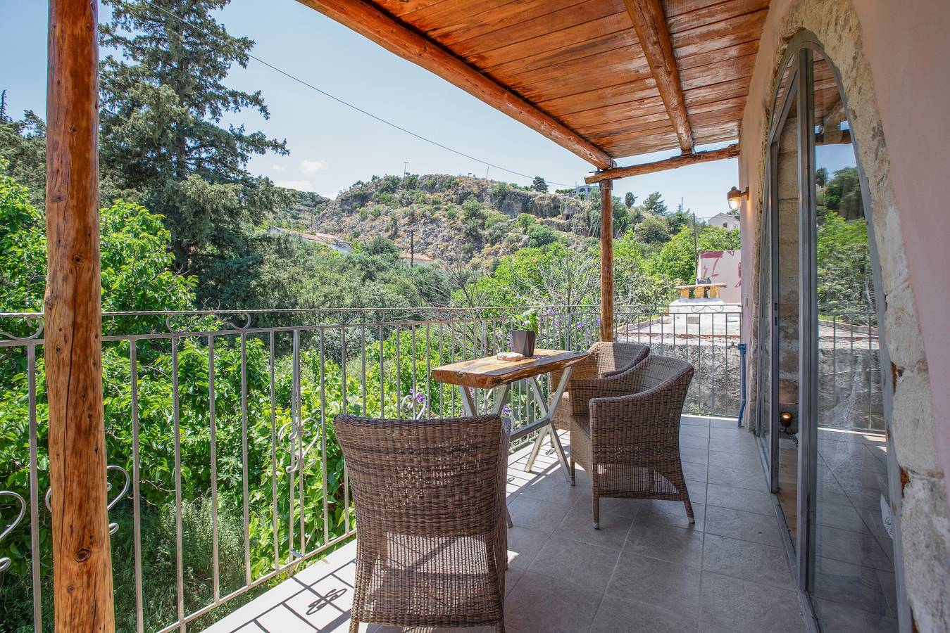 Landhaus 'Kourtsa Traditional Home mit Pool', Bergblick, Wlan & Klimaanlage in Chania und Umgebung