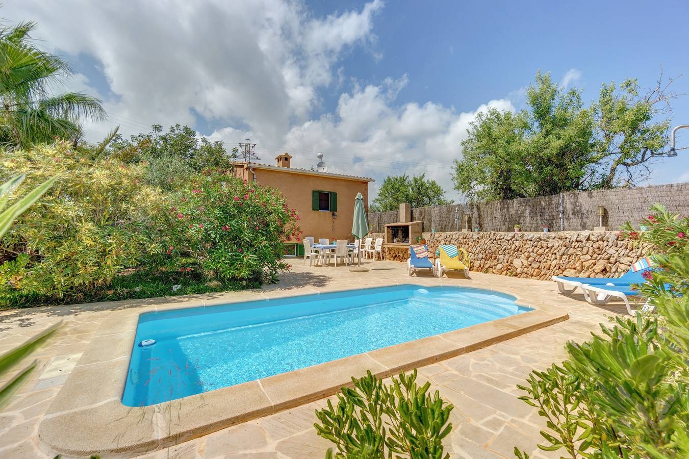 Country house "Sa Barraca d'en Camine" with pool in the nature in Santanyí, Coast of Mallorca
