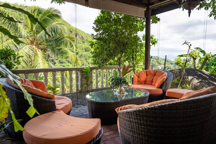 Location de vacances pour 13 personnes, avec piscine ainsi que balcon/terrasse et terrasse aux Seychelles - 4