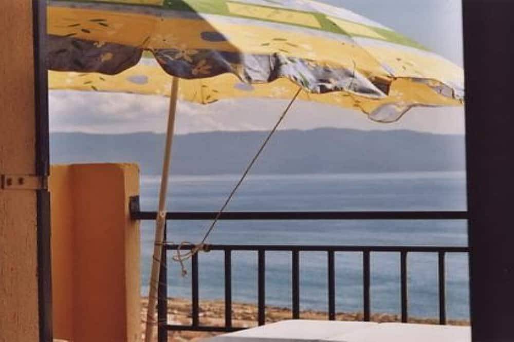 Ganze Wohnung, Wie ein Balkon auf der ganzen Klippe von Aajccio, Winter und Sommer! in Ajaccio, Ajaccio und Umgebung