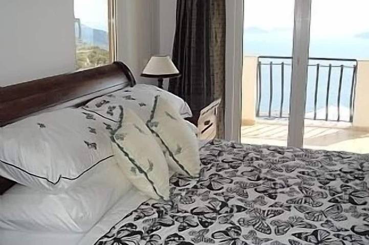 Villa de luxe à Kalkan avec une vue imprenable sur la baie de toutes les chambres! in Kaş, Saklıkent