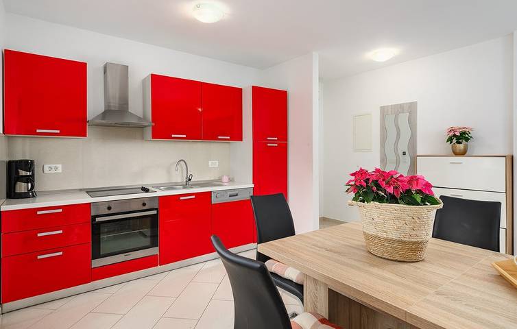 Villa für 12 Personen, mit Terrasse und Garten in Istrien - 3