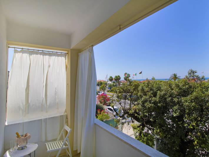 Ferienwohnung für 4 Personen, mit Balkon und Terrasse in Marina di Pietrasanta - 3