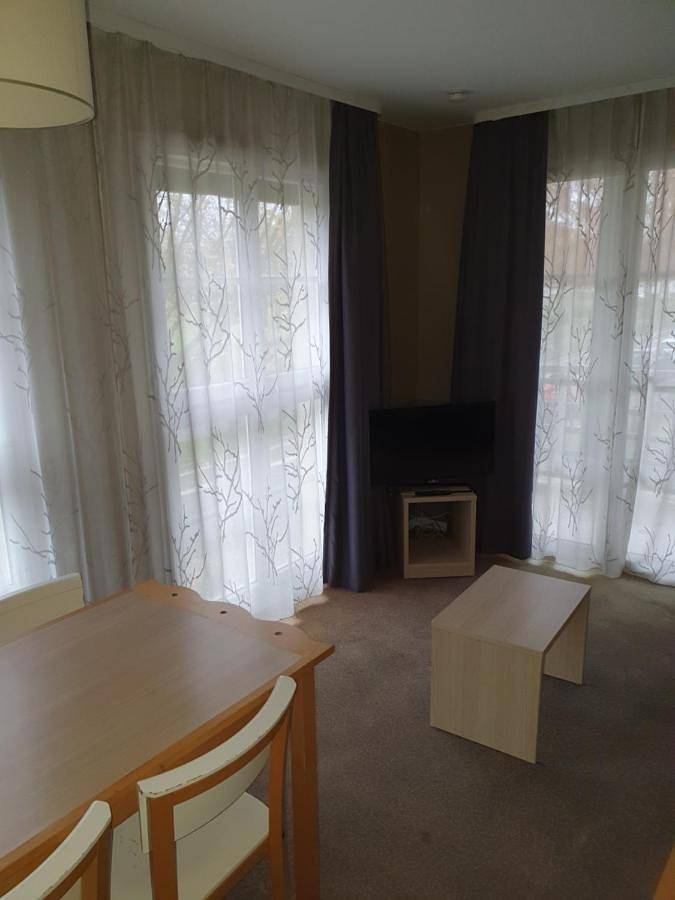 Appartement entier, Appartements 4 à 5 personnes - Val d'Europe proche Disneyland in Serris, Seine-et-Marne