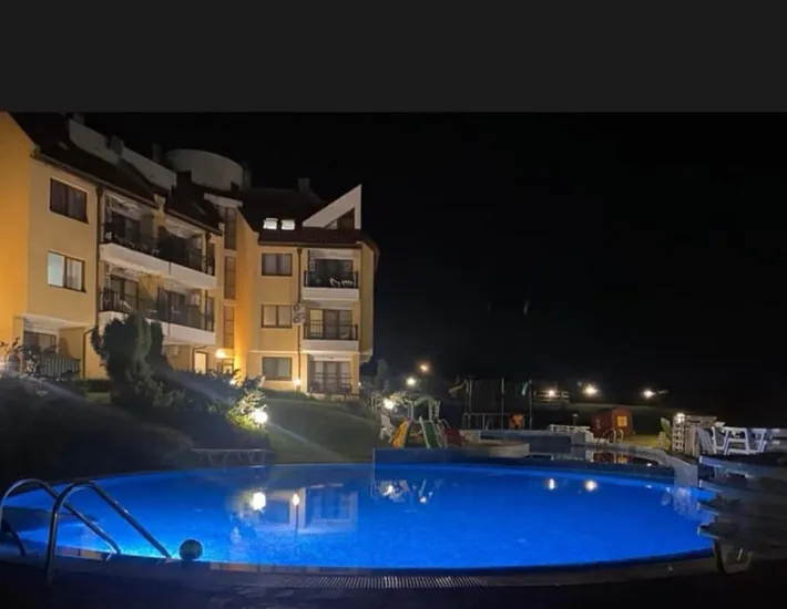 Ferienwohnung für 4 Personen, mit Pool und Ausblick sowie Garten - 1