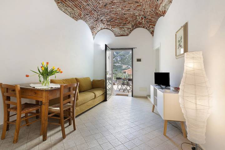 Agriturismo per 4 persone, con Giardino a Orco Feglino