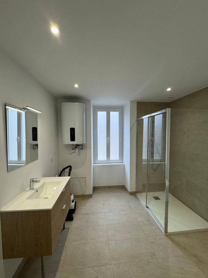Appartement entier, Charmant studio cosy au cœur de Vierzon in Vierzon, Région de Vierzon