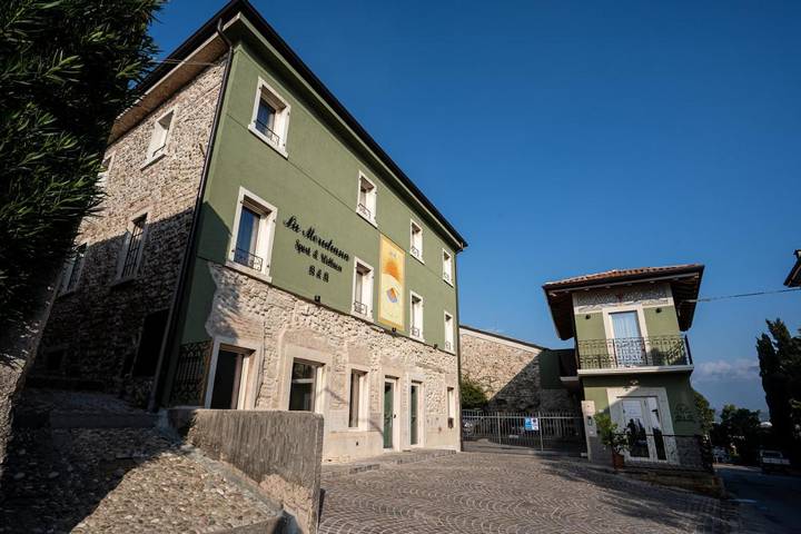 B&B für 6 Personen, mit Sauna und Pool sowie Whirlpool und Terrasse am Gardasee - 4