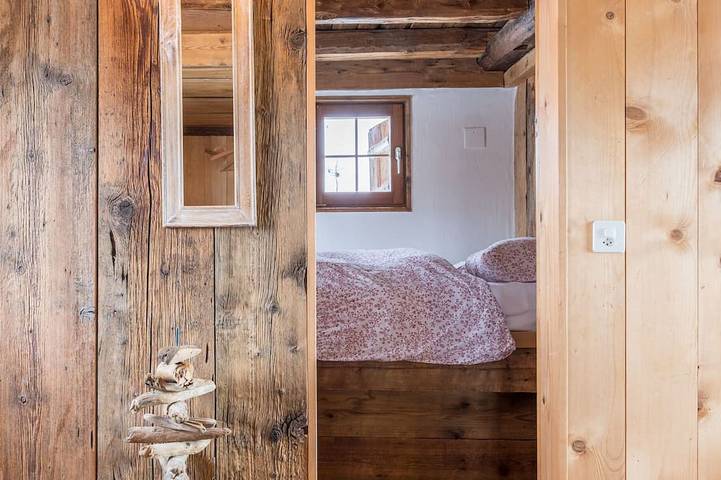 Magnificent large chalet on the slopes more information <br>La gouille à l'ours in Villy VS, Riddes