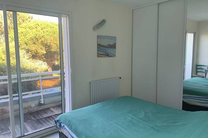 Location de vacances pour 10 personnes, avec jardin et balcon dans Plage de la Mine d'Or - 2