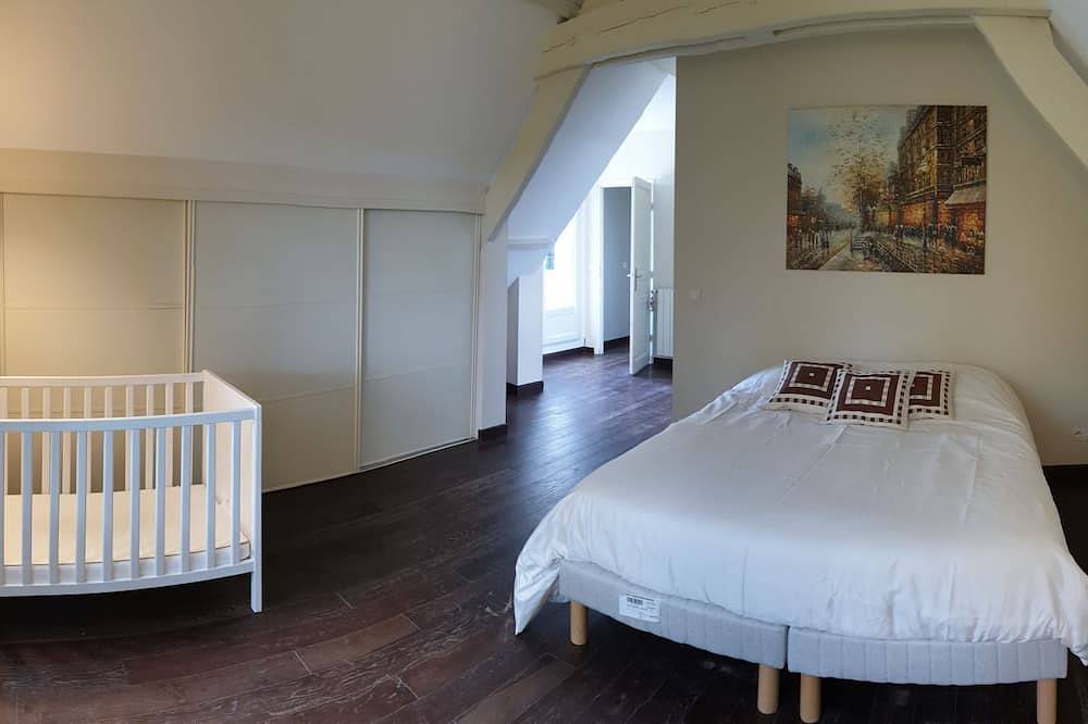 Villa heated pool, central A/C for bedrooms, 30mn to Paris in Villennes-sur-Seine, Yvelines