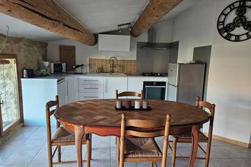 Location de vacances pour 6 personnes, animaux acceptés à Codolet