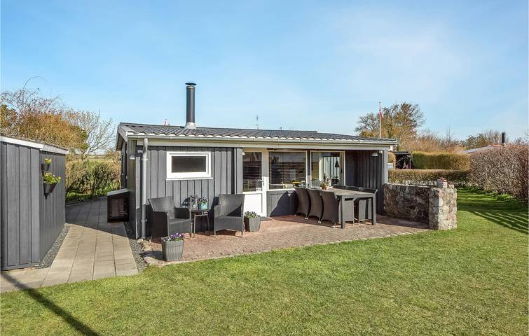 Ferieudlejning for 6 personer, med have og terrasse i Vemmingbund