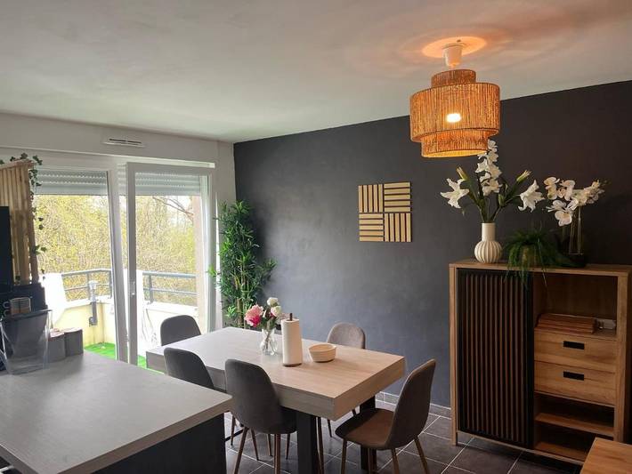 Appartement de vacances pour 4 personnes, avec terrasse ainsi que vue sur le lac et vue, animaux acceptés