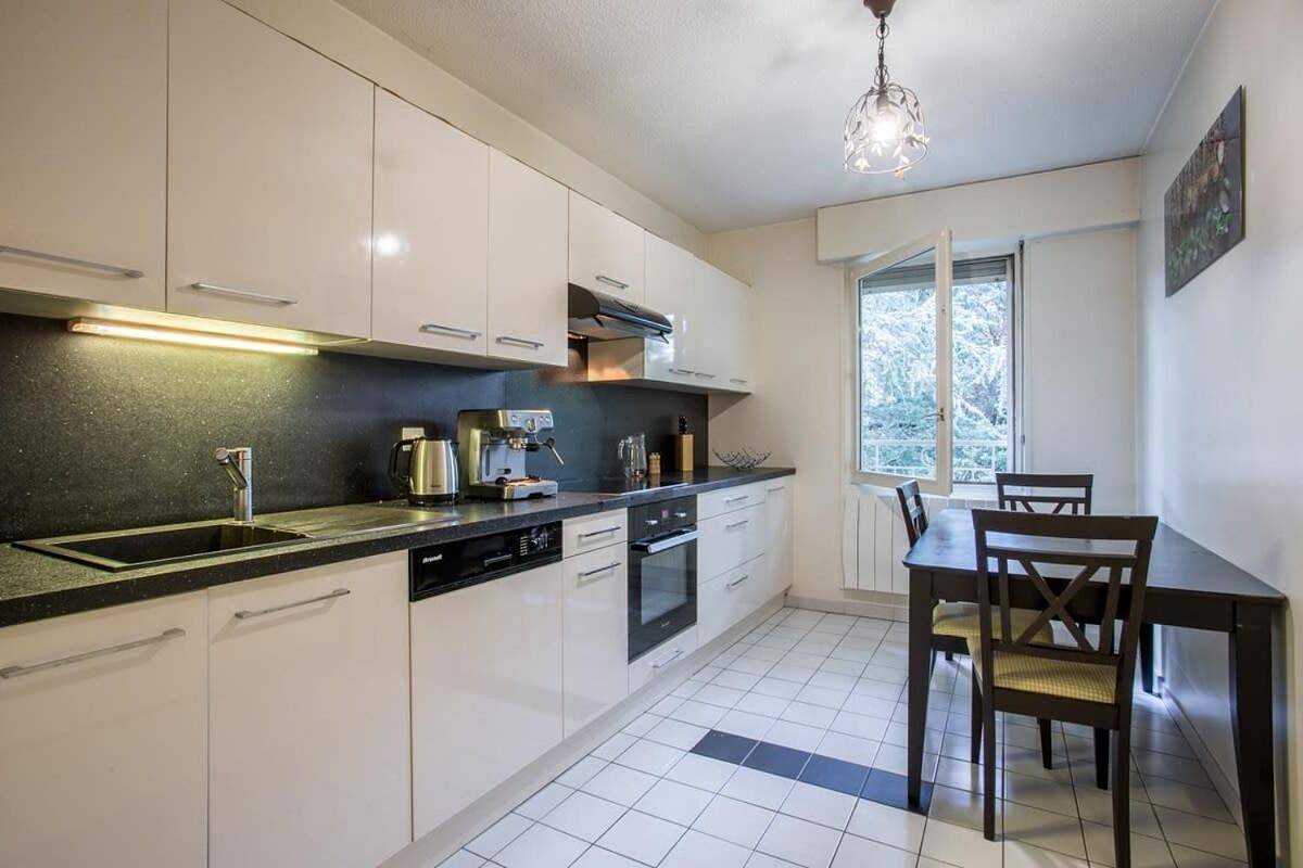 Appartement entier, Le Bois Gentil - Grand appartement familial, proche de Genève et du Palexpo in Saint-Julien-en-Genevois, Région de Saint-Julien-en-Genevois