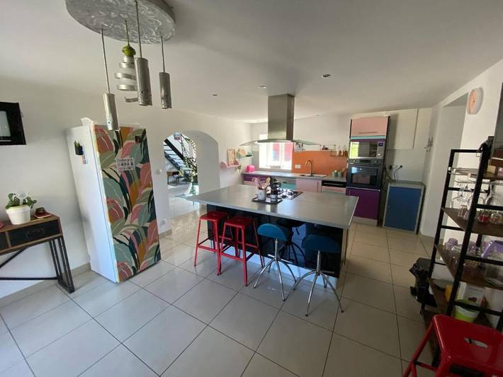 Location de vacances pour 7 personnes, avec piscine ainsi que jardin et vue, animaux acceptés à Livron-sur-Drôme - 4