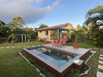 Gîte pour 2 personnes, avec jardin dans Taravao