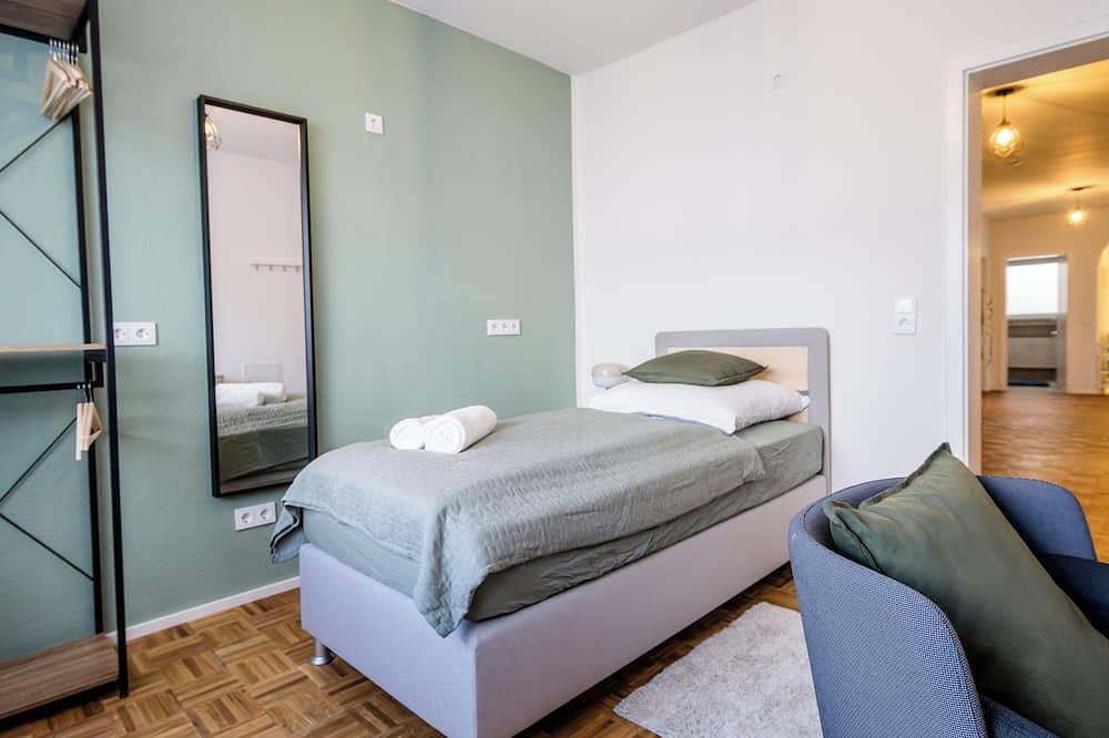Ganze Wohnung, Janu-homes - 4 Zimmer Apartment - 7 Betten, Lahnblick vom Rheinberg in Runkel, Lahntal