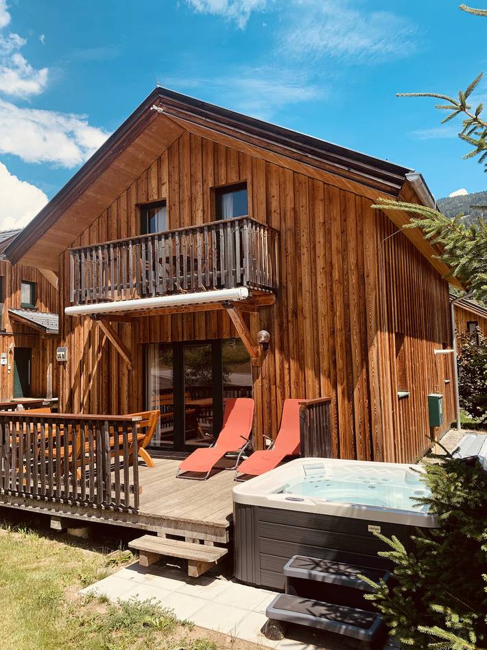 Ferienhaus für 8 Personen, mit Terrasse und Sauna sowie Whirlpool und Garten in Sankt Georgen am Kreischberg