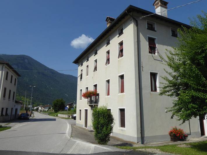 Ganze Wohnung, Apartment With Garden, Del Corlo Lake, Belluno in Arsiè, Belluno Provinz