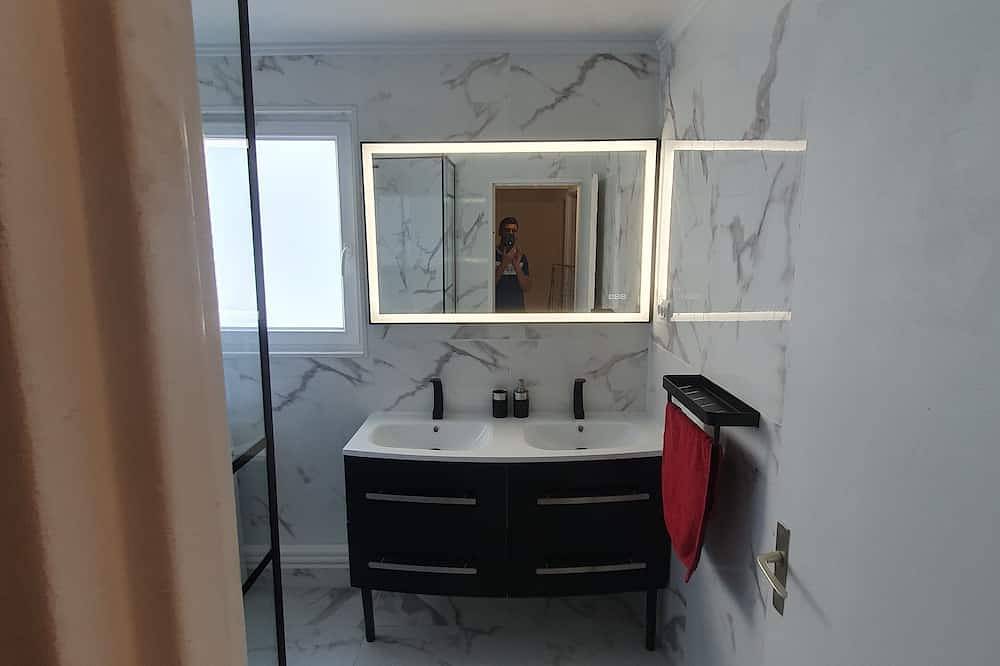Appartement entier, Grand Appartement à 30 min de paris dans une résidence sympa in Épinay-sous-Sénart, Essonne