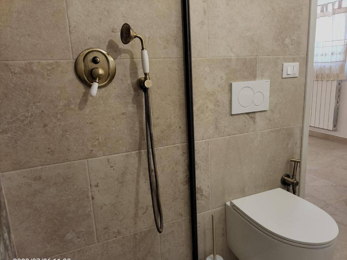 Family Room with Private Bathroom in Martina Franca, Provincia di Bari