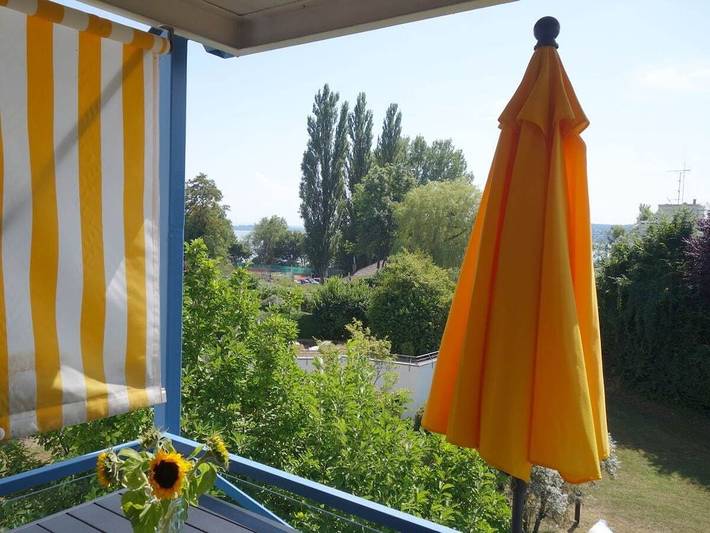 Am Seeufer in der Kurstadt Überlingen in Badestrand Bodensee Yachtclub Überlingen, Überlingen