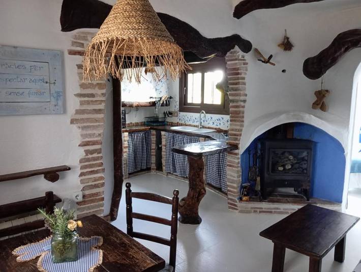 Casa rural para 4 personas, con jardín además de piscina y vistas en Baix Ebre - 2