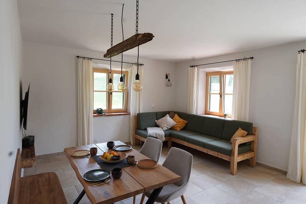 Ganze Wohnung, Ferienwohnung Kaminstube in Amerang, Landkreis Rosenheim