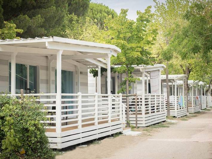 Agriturismo per 4 persone, con Idromassaggio e Terrazza nonché Piscina a Ravenna