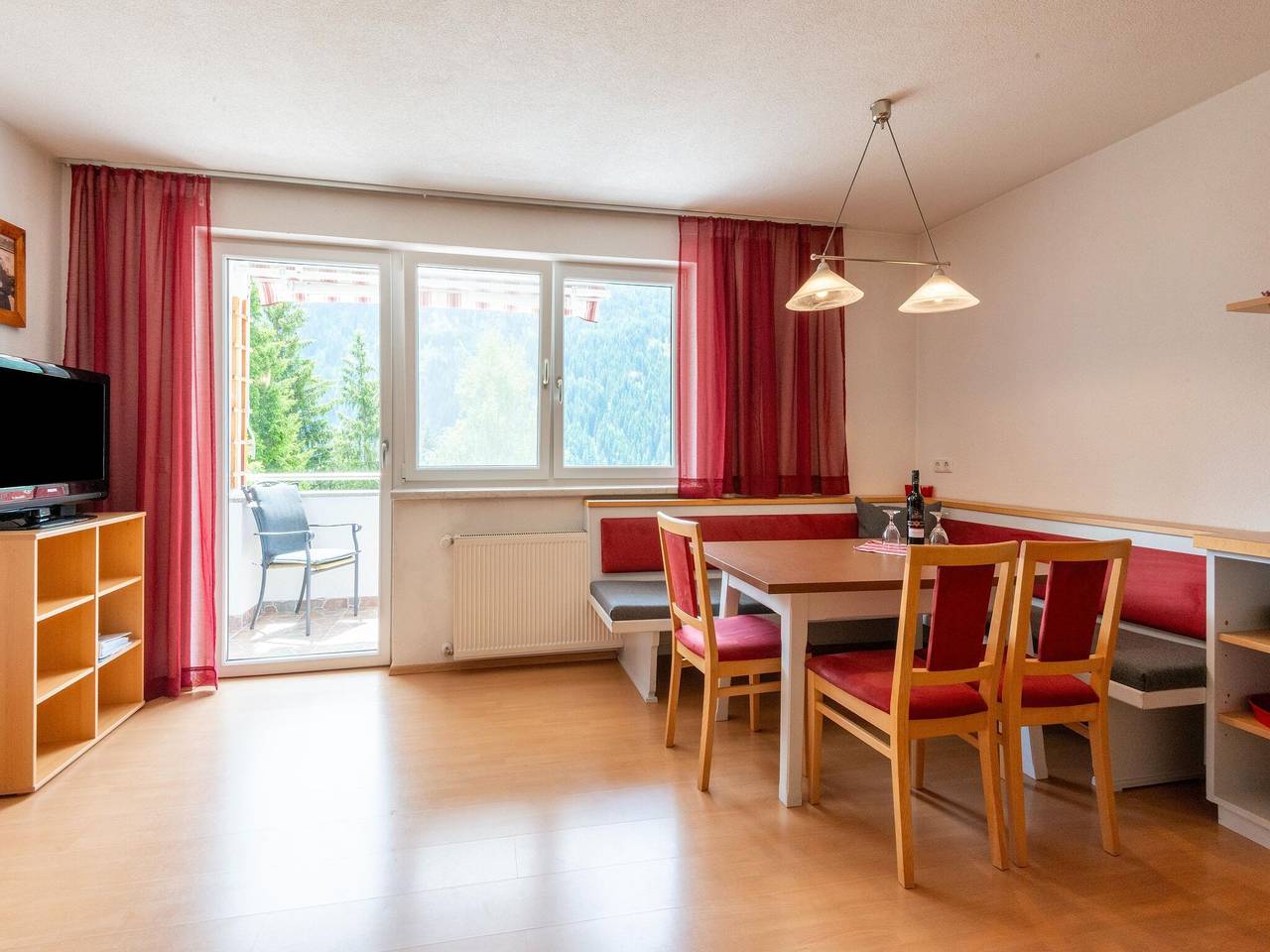 Ganze Wohnung, Wohnung in Strengen nahe Skipisten in Lechtaler Alpen, Strengen