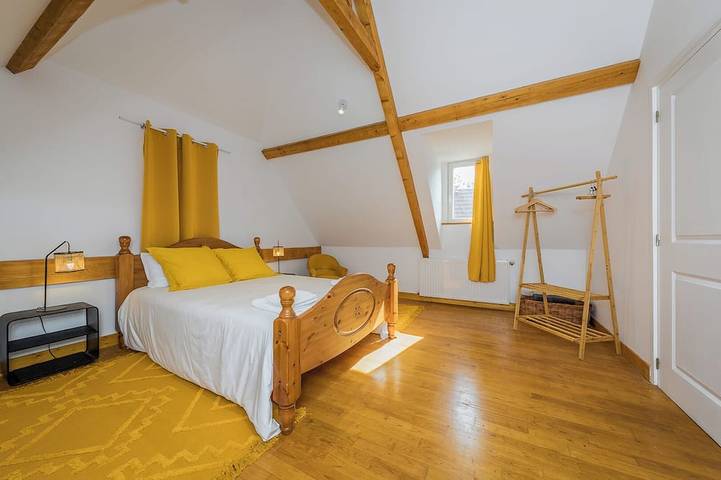 Location de vacances pour 8 personnes, avec jardin et terrasse à Reilhaguet - 2