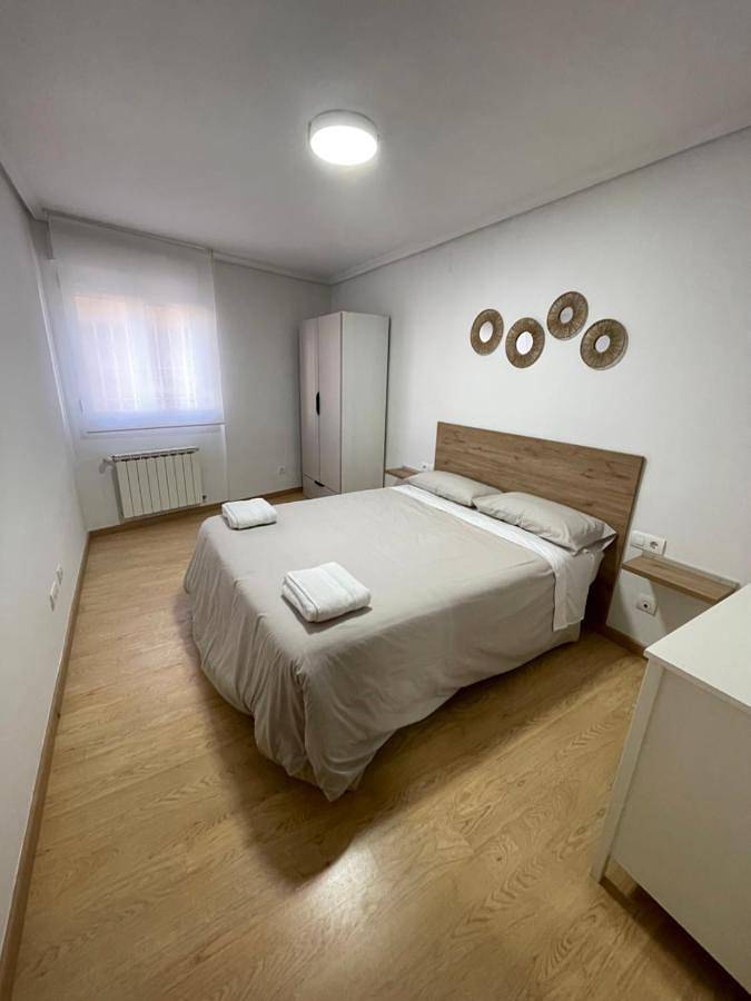 Gîte pour 7 personnes, avec Terrasse à La Roda