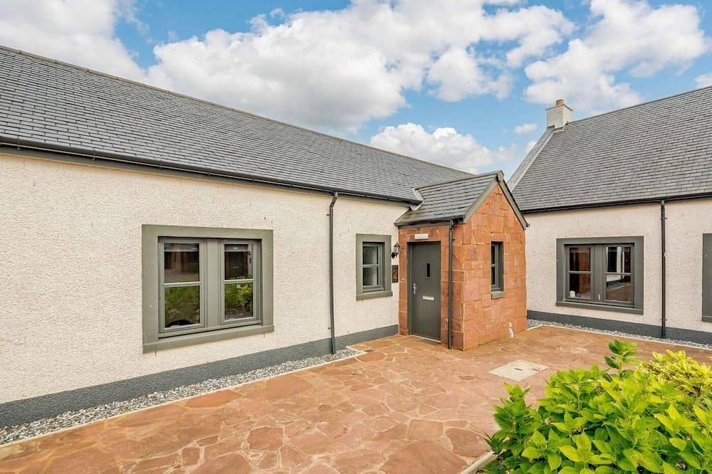 3 Bed in Alexandria in Loch Lomond, West Dunbartonshire