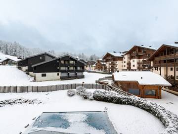 Gîte pour 4 personnes, avec balcon à Morillon