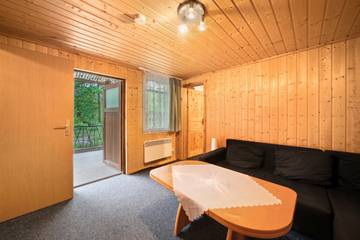 Bungalow für 4 Personen in Waldhufen, Oberlausitz-Niederschlesien, Bild 1