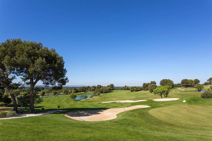 Apartamento entero,  Isle sur la Sorgue 4p 8 in Saumane-de-Vaucluse, Vaucluse