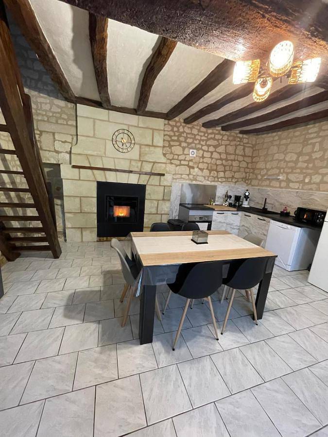 Location de vacances pour 6 personnes, avec terrasse et jardin à Saint-Germain-sur-Vienne